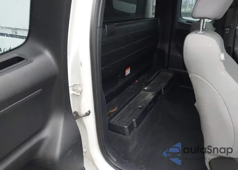 2017 Toyota Tacoma Sr из США, поврежденный, VIN 5TFRX5GN3HX089972